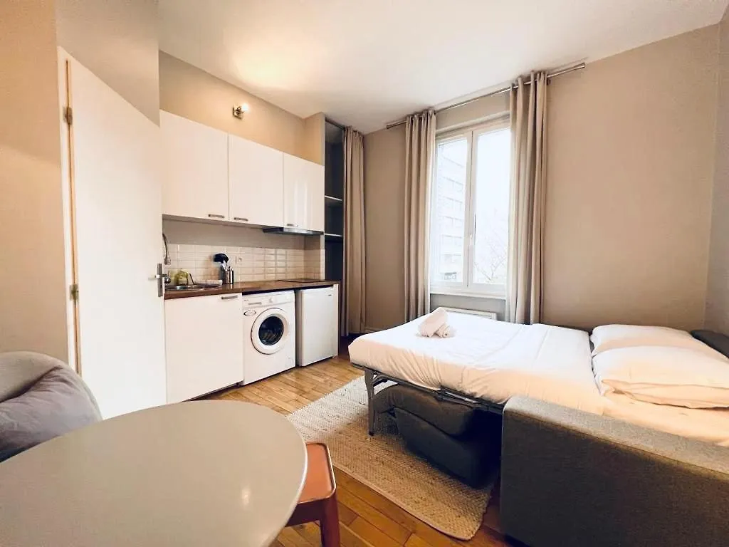Le Studio Taupe - Grange Blanche Лион 0*,  Франция